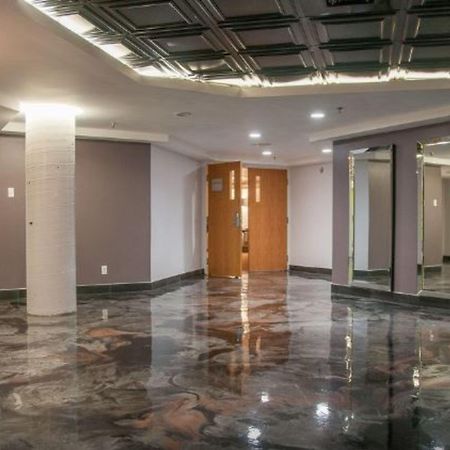 Lelux Hotel Montreal Exterior photo