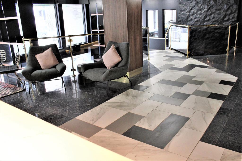 Lelux Hotel Montreal Exterior photo