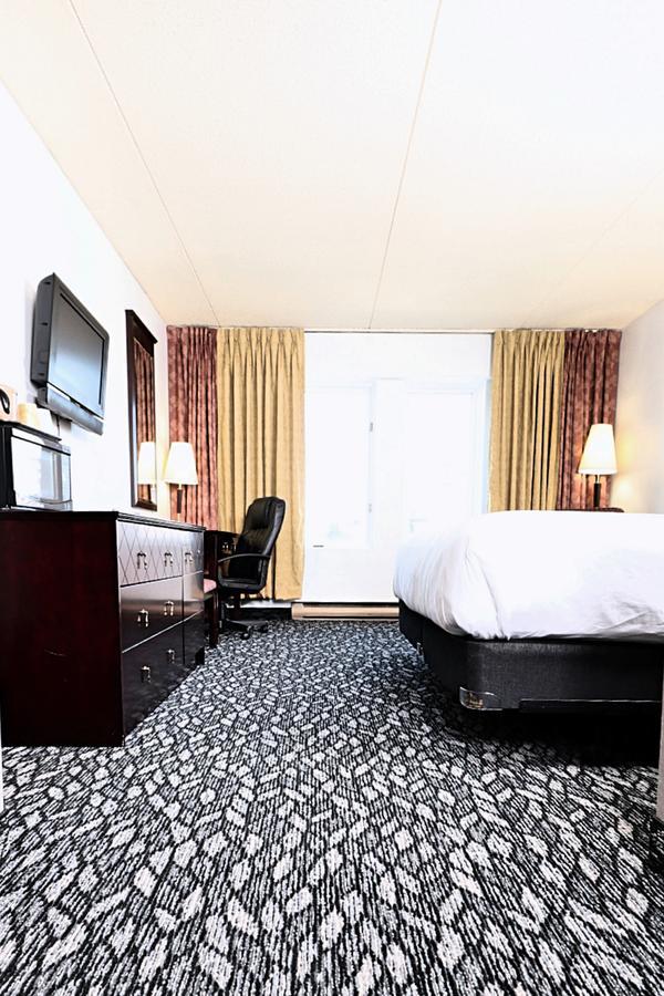 Lelux Hotel Montreal Exterior photo